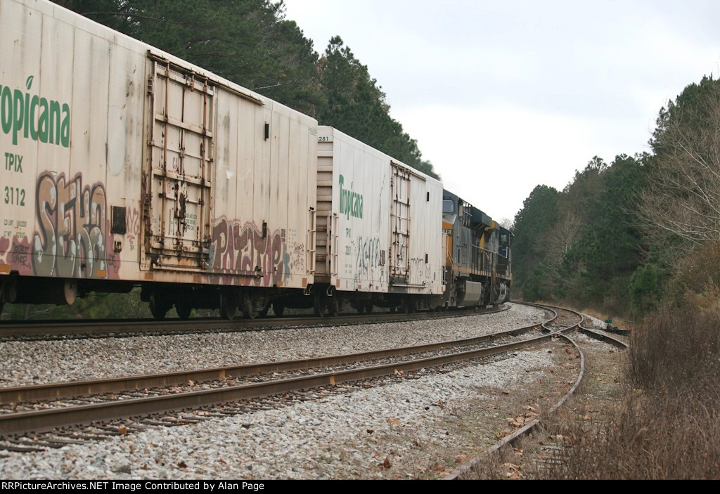 CSX 335 and 5246 roll SB